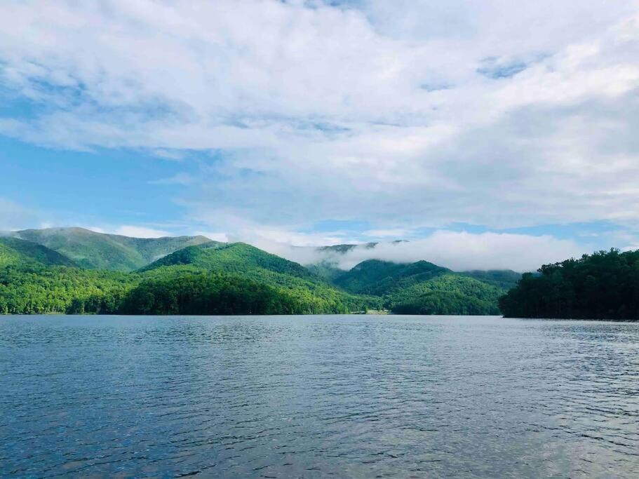 Cabin At The Cove At Watauga Lake Butler Esterno foto
